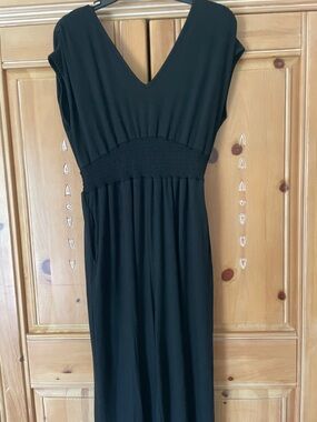 Classic Black V-Neck jumper